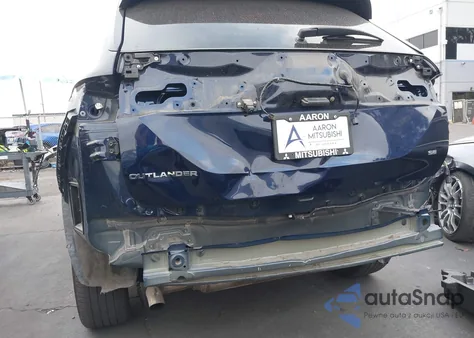 2024 Mitsubishi Outlander Se 2.5 2Wd из США, поврежденный, VIN JA4J3VA87RZ046702